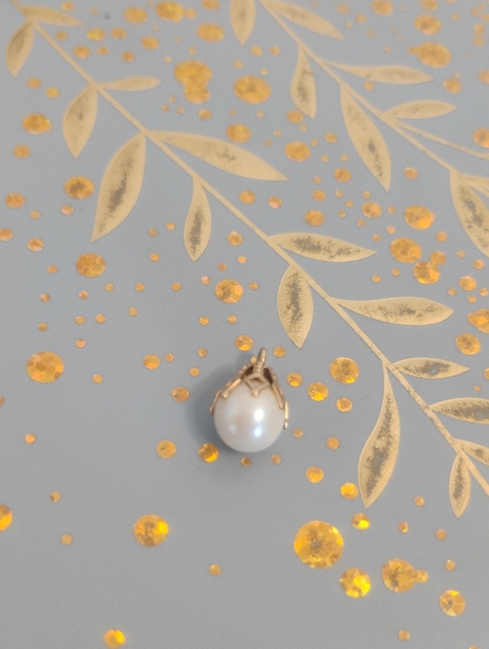 Vintage Pearl Pendant (Only Pendant Not The Chain)